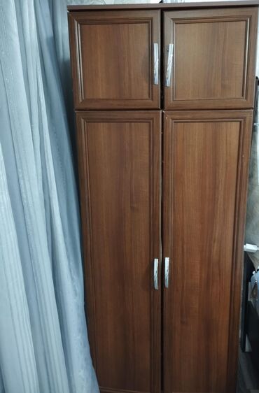 i̇kinci əl dolab: İşlənmiş, Açılan, 2 qapılı Düz dolab, Dolab-asılqan