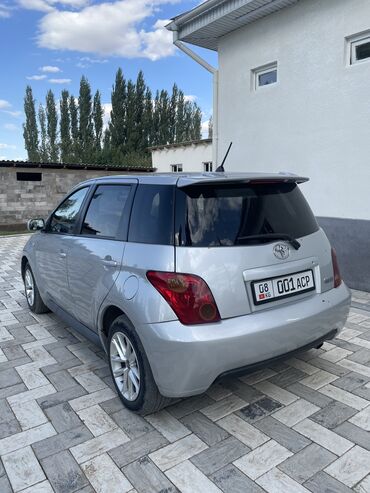 обмен на авто с доплатой: Toyota ist: 2003 г., 1.5 л, Автомат, Бензин, Хэтчбэк