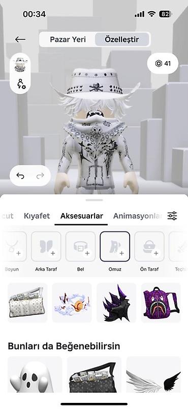 Kişi geyimləri: Məhsul: Roblox avatar dəsti – ağ/boz temalı “street-fashion” kombini — 2