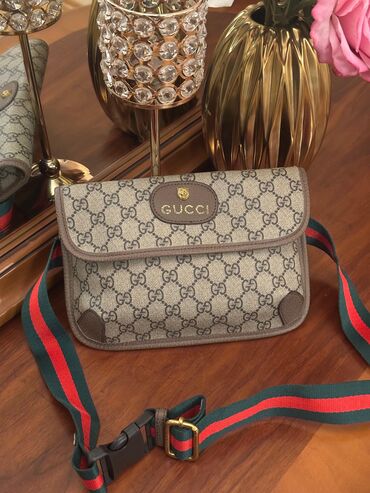 Çantalar: Əl çantası, Məşqçi, Yeni — 23