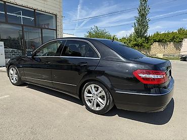 mercedes 220: Mercedes-Benz E 200: 1.8 l | 2009 il Sedan — 6
