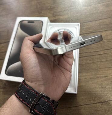 Apple iPhone: IPhone 15 Pro Max, 256 GB, Natural Titanium, Zəmanət — 6