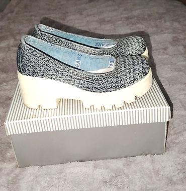 calvin klein patike bele: Adidas Ženske platforme sa debelim žljebljenim đonom - Model: C195-1 — 1