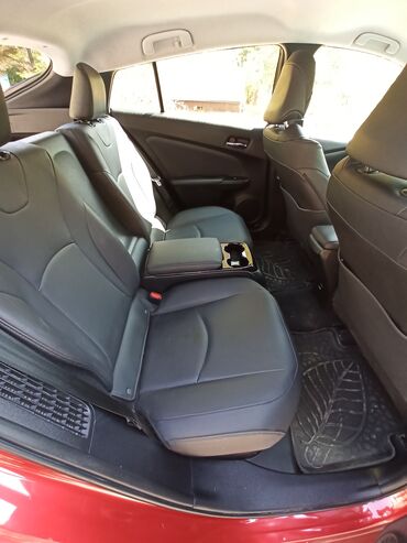 Toyota: Toyota Prius: 2018 г., 1.8 л, Вариатор, Гибрид, Хэтчбэк — 7