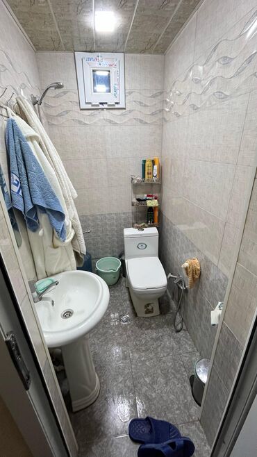 yevlax kiraye ev: Təcili satılır. 3 otaqlı tam təmirli şəxsi mülk satıram