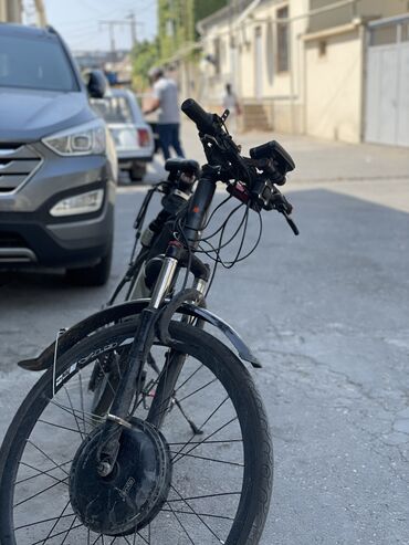 yuk velosipedi: İşlənmiş Elektrik velosipedi Isma, 28", sürətlərin sayı: 24, 750 < Vt, Ödənişli çatdırılma