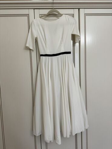 платье с вырезом: Бальное платье, цвет - Белый, S (EU 36), M (EU 38), One size, В наличии