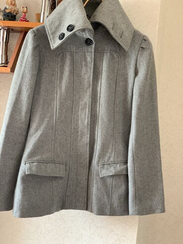 мужское пальто зимнее: Пальто новое, было привезено со Швеции к сожалению .не подошёл