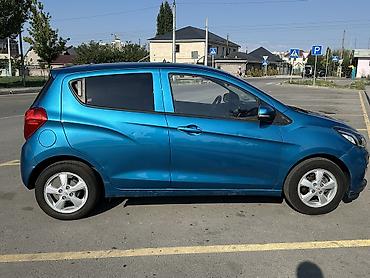spark 2018: Chevrolet Spark: 2018 г., 1 л, Вариатор, Бензин, Хэтчбэк — 4