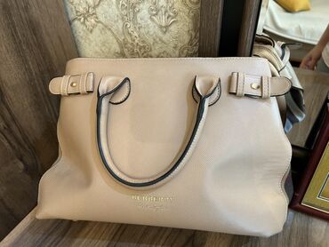 Çantalar: Əl çantası, Burberry, Yeni