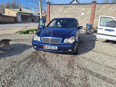 авто: Mercedes-Benz C-Class: 2001 г., 2.6 л, Автомат, Бензин, Седан