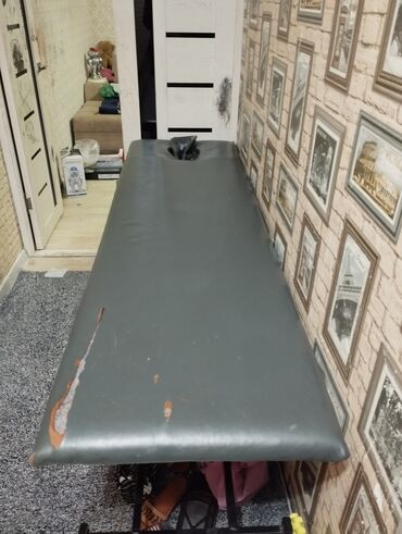 Медицинская мебель: Кушетка для массажа регулируется высота