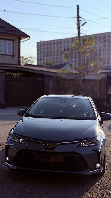 corolla 2022: Toyota Corolla: 2020 г., 1.8 л, Вариатор, Гибрид, Седан — 1