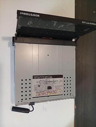 mini bar za pice: Auto multimedija 1-DIN sa izvlačnim 7" touch TFT LCD ekranom Ključne — 6