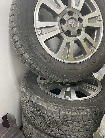 139: Комплект из 4 оригинальных колес Toyota (литые диски + шины). Диски — 2