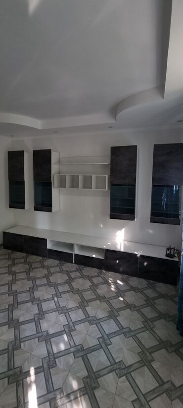 мебел кухния: Гарнитур для зала, Шкаф, Тумба под ТВ, цвет - Серый, Новый