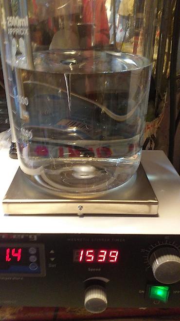 Ostali medicinski proizvodi: Magnetna mešalica sa grejnom pločom i kontrolnom sondom Steinberg — 15