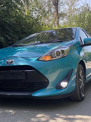 jac s7: Toyota Aqua: 2018 г., 1.5 л, Автомат, Гибрид, Хэтчбэк — 2