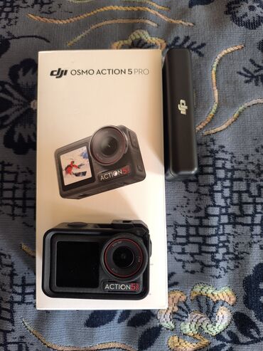 диск на сони плейстейшен 5: Почти новая Экшн‑камера DJI Osmo Action 5 Pro Комплект: - Камера DJI