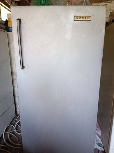 холодильник срочно продаю: Холодильник Б/у