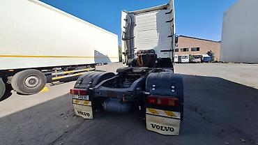 двигатель volvo d12c: Тягач, Volvo, 2006 г. — 3