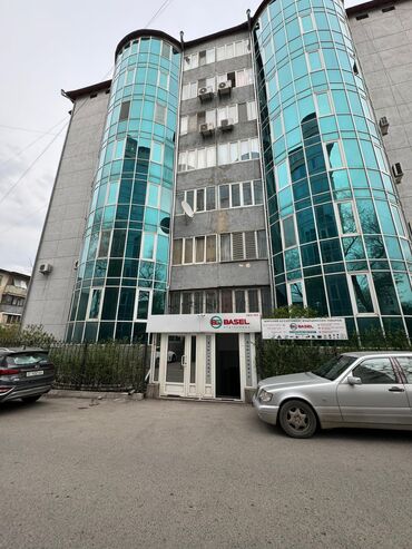 продам квартиру под офис: Сдаю коммерческое помещение в аренду, района парка Ататюрк, на