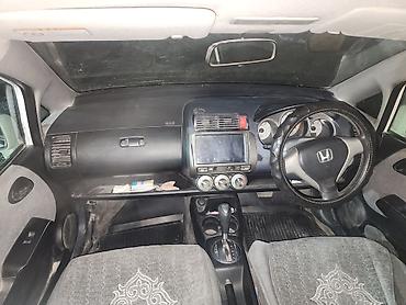 bud e9: Honda Fit: 2003 г., 1.5 л, Автомат, Бензин, Хэтчбэк — 3