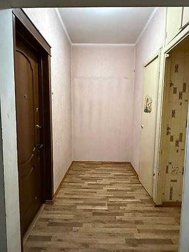 Продажа квартир: 2 комнаты, 51 м², 11 мкр 105 серия, 1 этаж, Требуется ремонт — 10