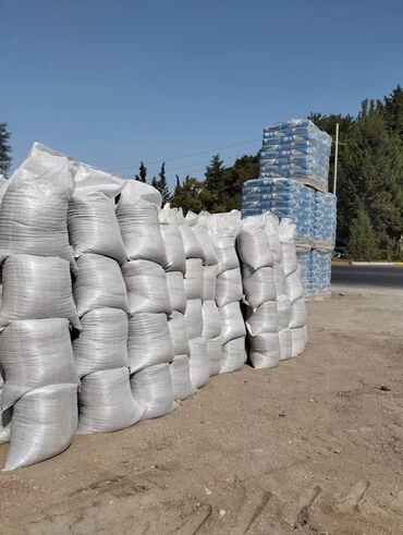 Qum: Qum,atsep,Seben sementin Rəsmi şəkildə topdan və pərakəndə satışı — 10