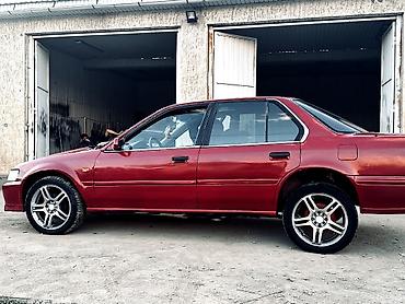 Транспорт: Honda Accord: 1991 г., 2 л, Механика, Бензин, Седан — 4