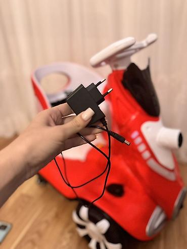 Uşaq üçün elektrik maşınları: Uşaq üçün elektrikli ride-on skuter - Rəng: qırmızı/ağ - — 4