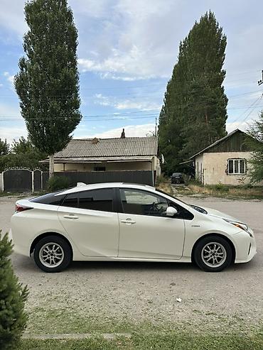 четырка цена: Toyota Prius: 2018 г., 1.8 л, Вариатор, Гибрид, Лифтбек — 3