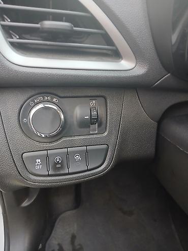 bmw 240i: Chevrolet Spark: 2019 г., Бензин, Хэтчбэк — 5
