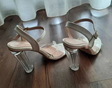 mokasine sa stiklom: Sandals, 38
