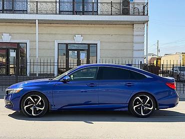 Honda Accord: 2019 г., 1.5 л, Бензин, Седан