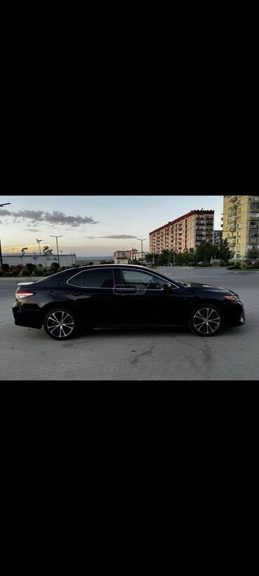 обмен на афто: Toyota Camry: 2019 г., 2.5 л, Автомат, Бензин, Седан