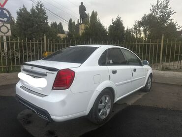 колёсный экскаватор: Chevrolet Lacetti: 2003 г., 1.6 л, Автомат, Бензин, Седан