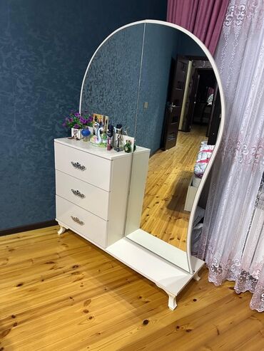 Qonaq otağı dəstləri: İşlənmiş, Divan, Kredit yoxdur — 9