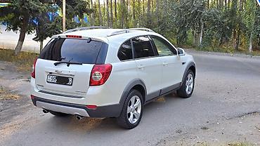 pərlər: Chevrolet Captiva (restayl) – ağ rəngli, tam ölçülü 7 yerlik SUV — 1