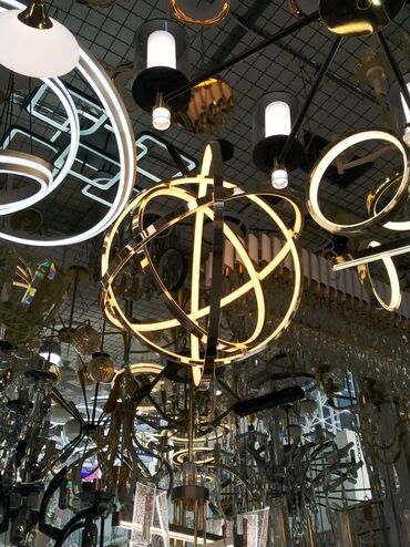 metbex ucun cilciraqlar: Çılçıraq, 10 və daha çox lampa, Metal