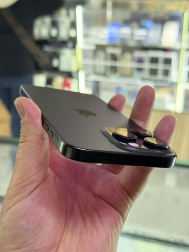 Apple iPhone: IPhone 16 Pro Max, Б/у, 256 ГБ, Black Titanium, Защитное стекло, Чехол, 92 % — 4