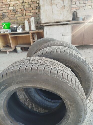 разбор грузовые: Шины 205 / 65 / R 15, Зима, Комплект, Sailun