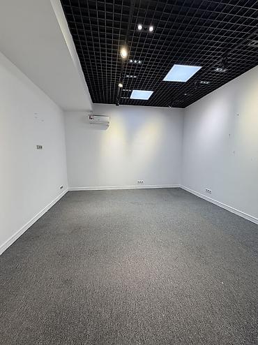 Аренда офисов: Аренда офисов, 30 м², В жилом комплексе, 1 линия — 9