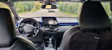 Toyota: Toyota C-HR: 1.8 l. | 2016 έ. SUV/4x4 — 3