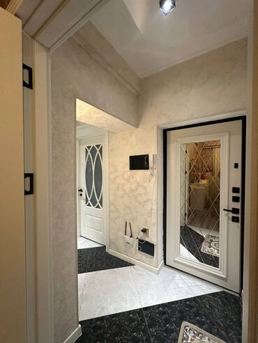 Uzunmüddətli kirayə mənzillər: Yasamal rayonu Qismət Şadlıq sarayının yanınında mənzil kirayə — 10