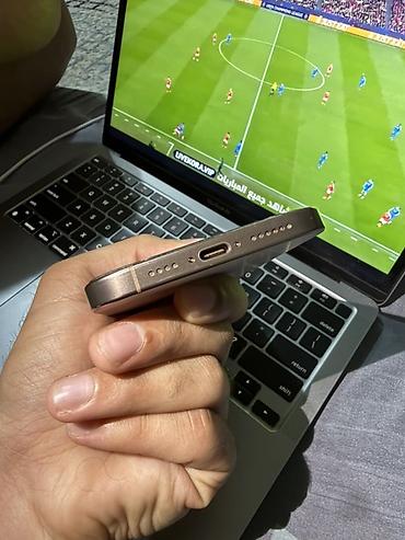 Apple iPhone: IPhone 16 Pro Max, Б/у, 256 ГБ, Золотой, Кабель, 93 % — 4