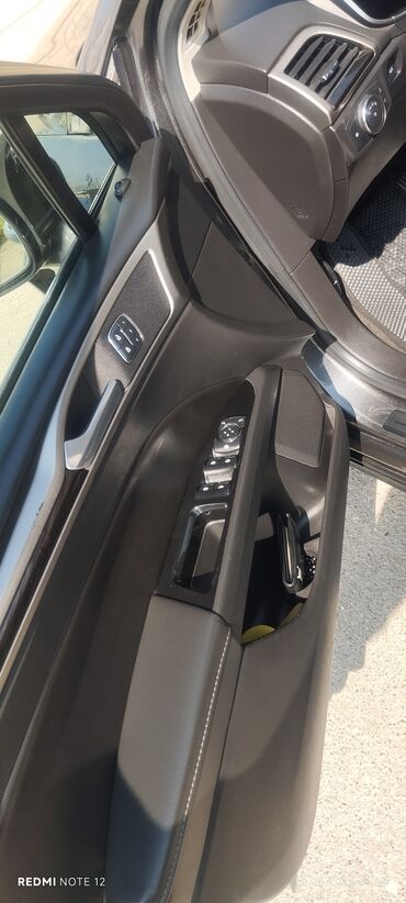 Ford: Ford Fusion: 1.5 l | 2016 il 200000 km Sedan — 6