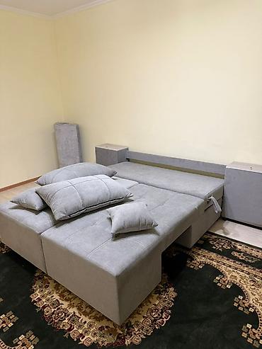 sofa: Прямой диван, Б/у — 3