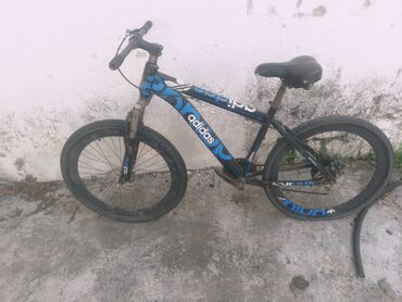 Şəhər velosipedləri: İşlənmiş Şəhər velosipedi Adidas, 24", sürətlərin sayı: 1, Ünvandan götürmə, Ödənişli çatdırılma