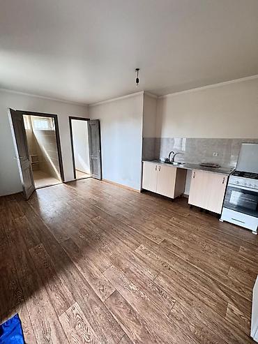 Продажа полдома: Продаётся пол.дома в Рабочем городке. Участок 2,4 сотки по Гос.Акту — 9